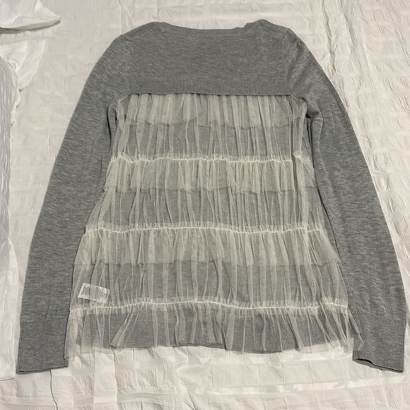 Chelsea28 women’s gray sweater with white lace see through back in size XS - Picture 3 of 6